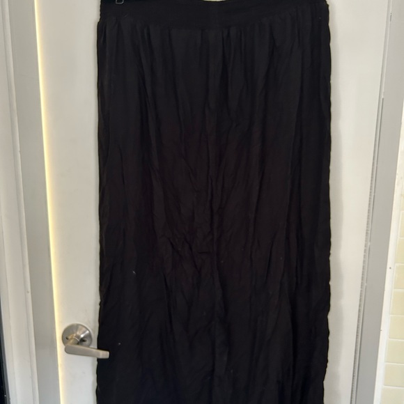 OLD NAVY - Black Maxi Skirt - Like New - Picture 2 of 2